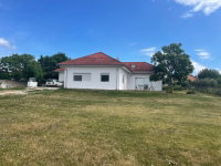 Eladó családi ház, Veszprémben 129 M Ft, 5 szobás