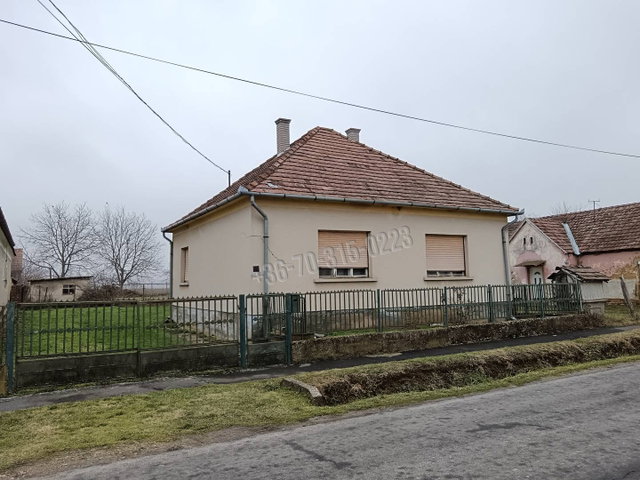 Eladó családi ház, Letenyén 16.5 M Ft, 3 szobás