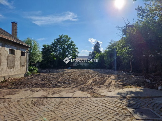 Eladó telek, Baján, Kenderes utcában 45 M Ft