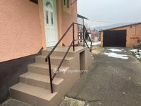 Eladó családi ház, Pécsett 60 M Ft, 3 szobás