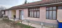 Eladó családi ház, Akasztón 11.9 M Ft, 2 szobás