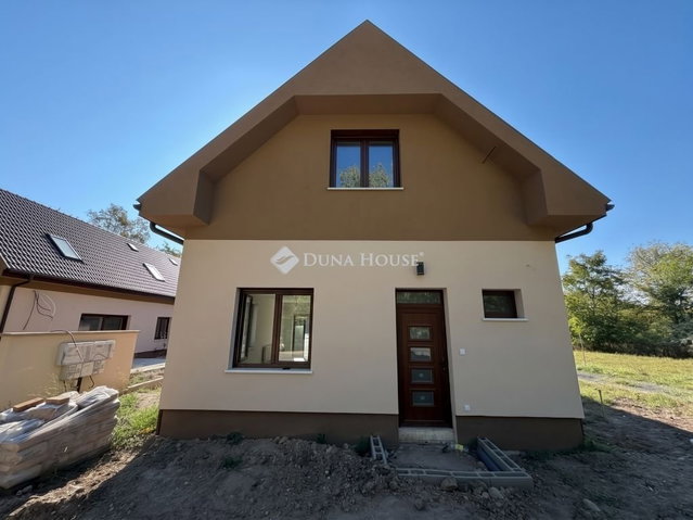 Eladó ikerház, Gárdonyban 117 M Ft, 5 szobás