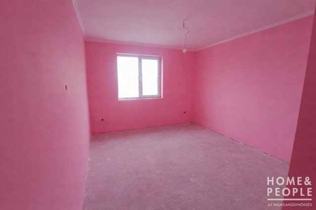 Eladó családi ház, Makón 18.99 M Ft, 2 szobás