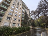 Eladó panellakás, Debrecenben 52.999 M Ft, 3 szobás