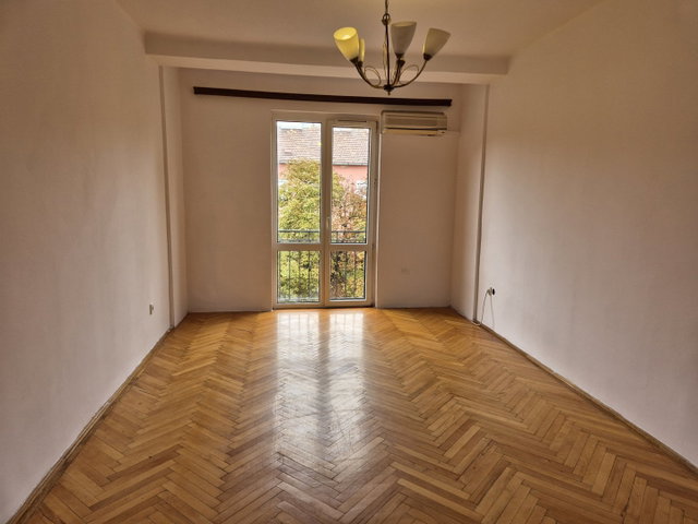 Kiadó téglalakás, albérlet, Székesfehérvárott 180 E Ft / hó