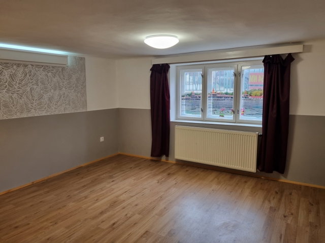Eladó téglalakás, Hévízen 31 M Ft, 2 szobás
