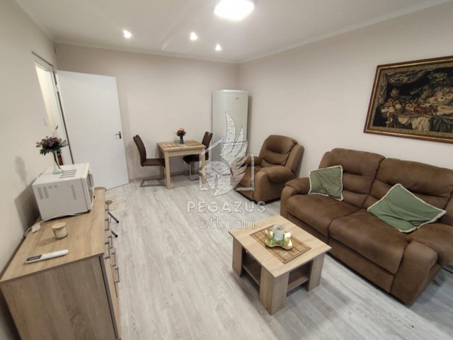 Eladó panellakás, Ózdon, Vasvár úton 12.5 M Ft, 1+1 szobás