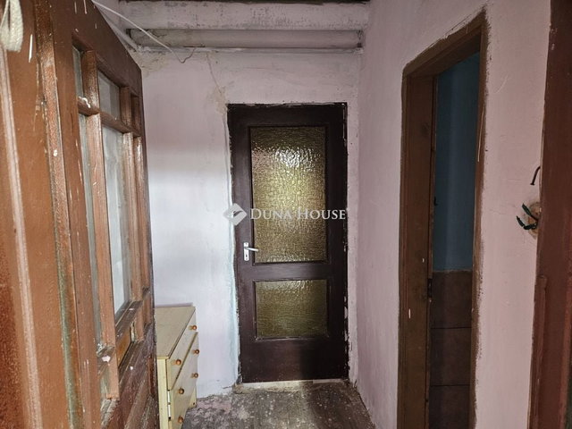 Eladó családi ház, Mezőkomáromban 17.5 M Ft, 4 szobás