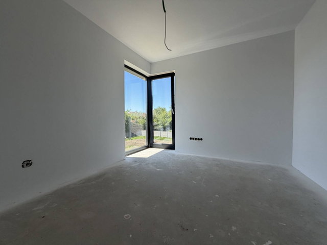 Eladó családi ház, Szegeden 182.5 M Ft, 5 szobás