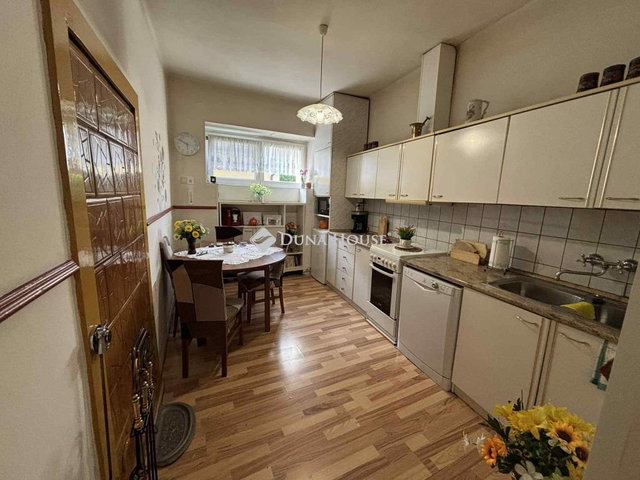 Eladó téglalakás, Mosonmagyaróváron 38 M Ft, 2 szobás