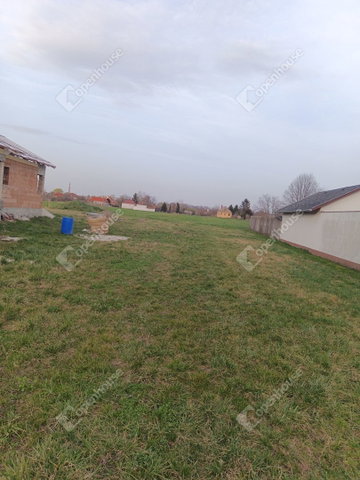 Eladó telek, Pápán 19.9 M Ft / költözzbe.hu