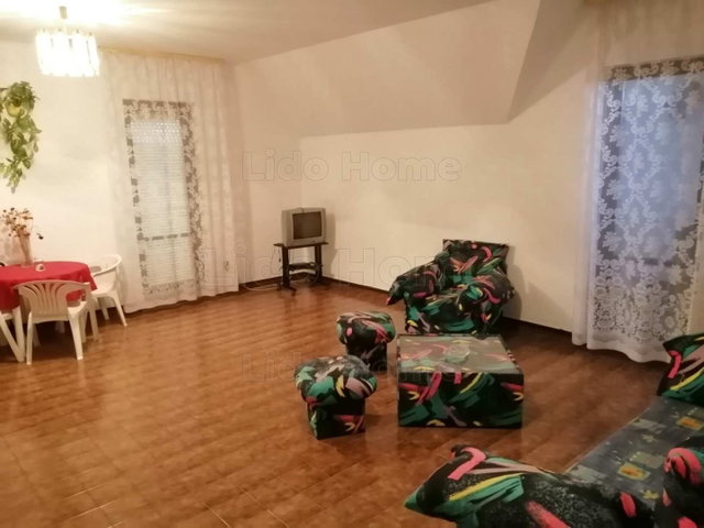 Eladó családi ház, Balatonszárszón 72 M Ft, 7 szobás