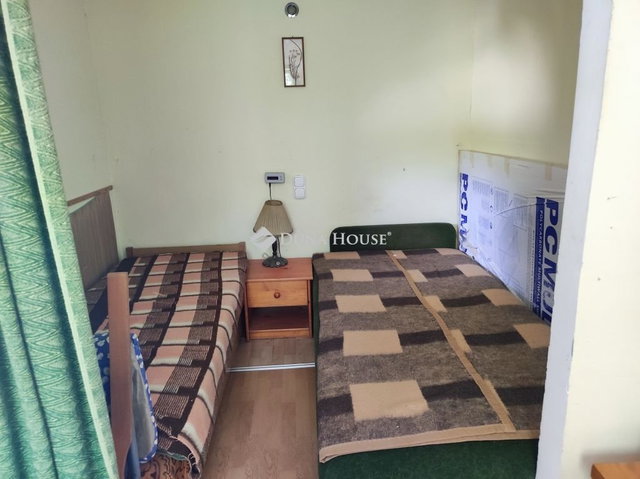 Eladó nyaraló, Gyermelyen 7.5 M Ft, 2 szobás