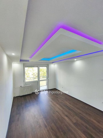Eladó panellakás, Miskolcon 36.9 M Ft, 1+2 szobás