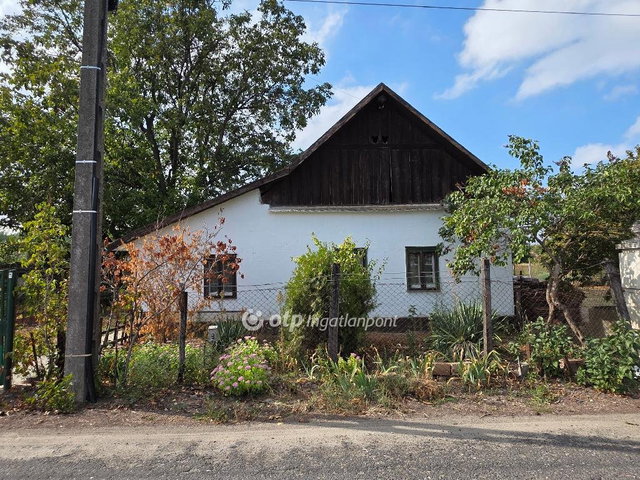 Eladó mezogazdasagi ingatlan, Cserkeszőlőn 8.6 M Ft, 2 szobás