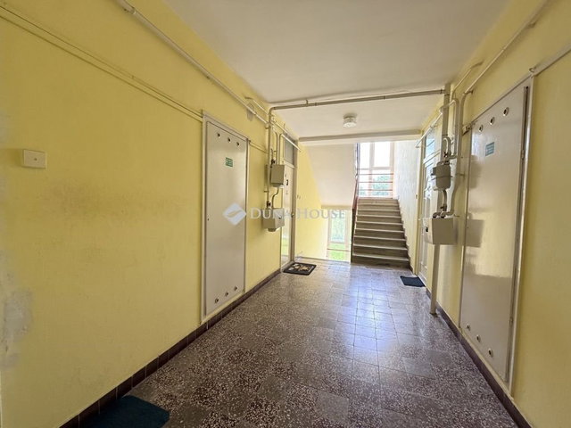 Eladó téglalakás, Kalocsán 21 M Ft, 3 szobás