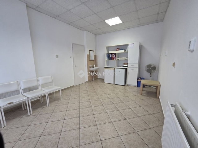 Eladó iroda, Szegeden 55 M Ft / költözzbe.hu