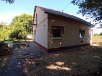 Eladó családi ház, Baján, Mérleg utcában 29.5 M Ft, 1+1 szobás