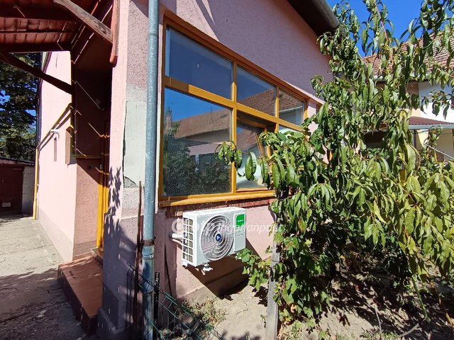 Eladó családi ház, Csongrádon 20 M Ft, 1+1 szobás