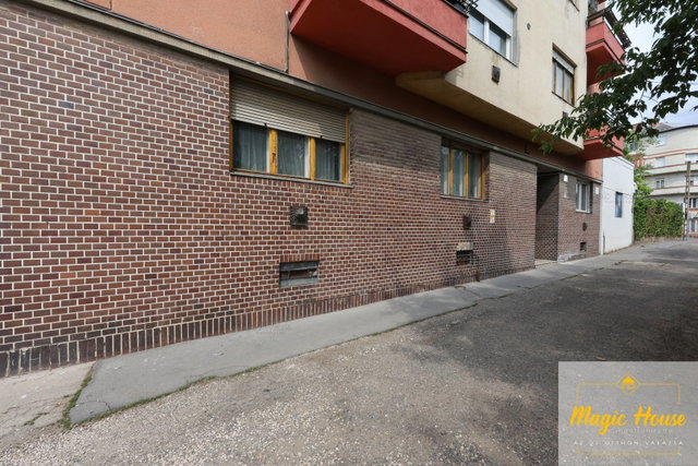 Eladó téglalakás, Budapesten, XIV. kerületben 89.5 M Ft