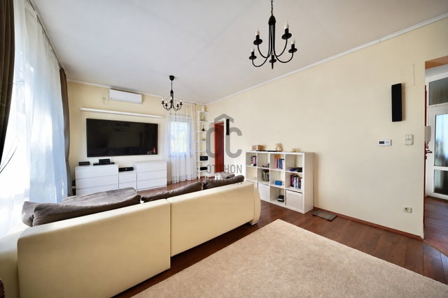 Eladó ikerház, Budapesten, XVI. kerületben 172.95 M Ft, 6 szobás