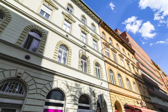 Eladó téglalakás, Budapesten, IX. kerületben 88 M Ft, 3 szobás