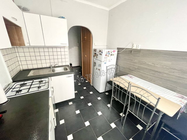 Eladó panellakás, Békéscsabán 34.9 M Ft, 2 szobás