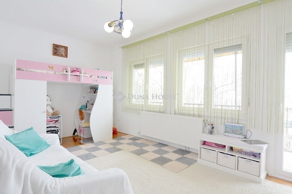 5 bed · 168m² · 94.990.000 ft