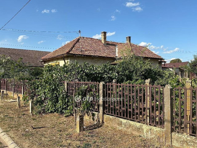 Eladó családi ház, Nagykállóban 16.9 M Ft, 2 szobás
