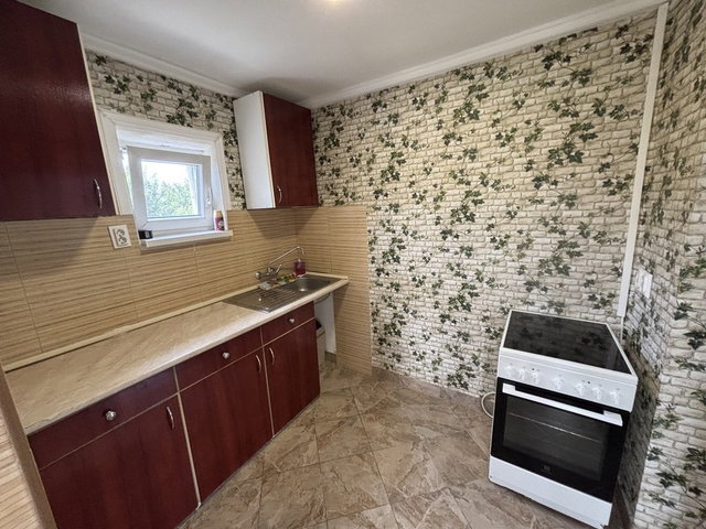 Eladó családi ház, Oszláron 14.99 M Ft, 2 szobás