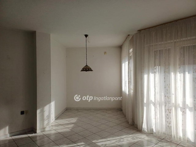 Eladó családi ház, Budapesten, XVIII. kerületben 89.99 M Ft