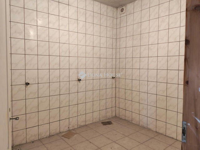 Eladó családi ház, Galgahévízen 135 M Ft, 26 szobás