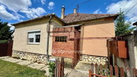 Eladó ikerház, Pápán 29.9 M Ft, 3 szobás / költözzbe.hu
