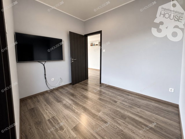 Eladó családi ház, Kecskeméten 99.9 M Ft, 4 szobás