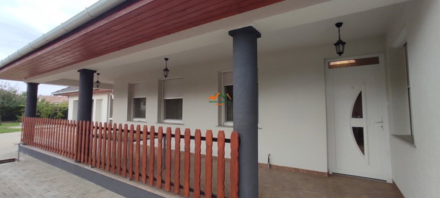 Eladó családi ház, Tökölön 144.9 M Ft, 6 szobás