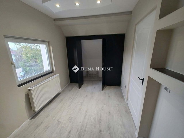 Eladó családi ház, Szegeden 62 M Ft, 3 szobás