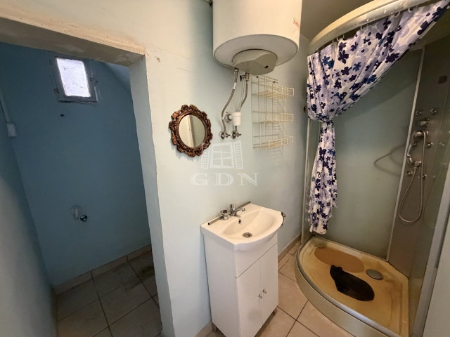 Eladó családi ház, Budapesten, XV. kerületben 39.9 M Ft