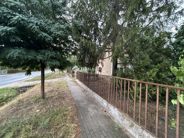 Eladó családi ház, Felcsúton 45 M Ft, 3 szobás