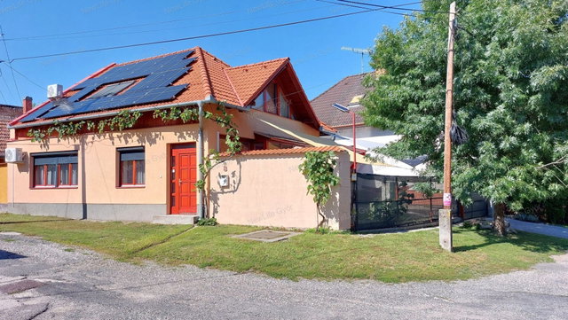 Eladó családi ház, Győrött 99.9 M Ft / költözzbe.hu