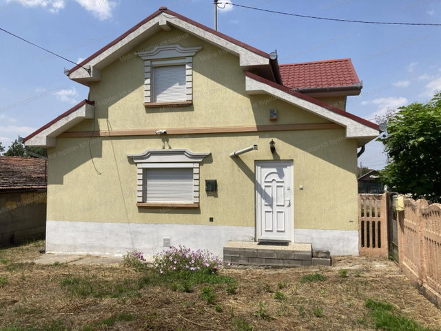 Eladó családi ház, Szolnokon 65 M Ft, 4+1 szobás