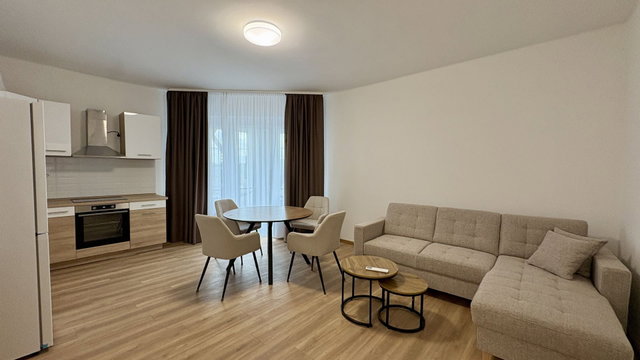 Kiadó téglalakás, albérlet, Debrecenben 300 E Ft / hó, 3 szobás