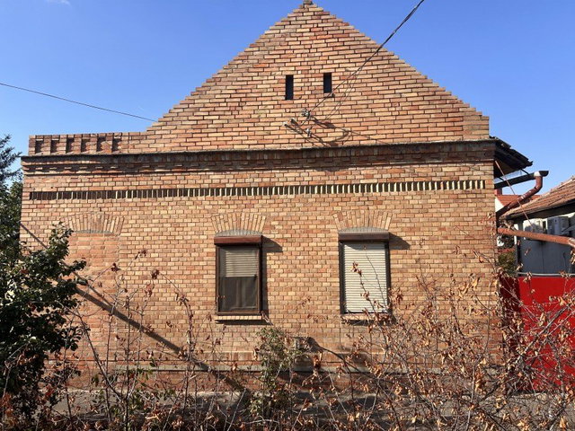 Eladó családi ház, Hódmezővásárhelyen 36 M Ft, 4 szobás