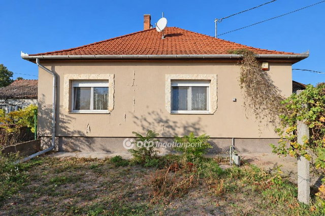 Eladó családi ház, Szalkszentmártonon 47 M Ft, 3+1 szobás