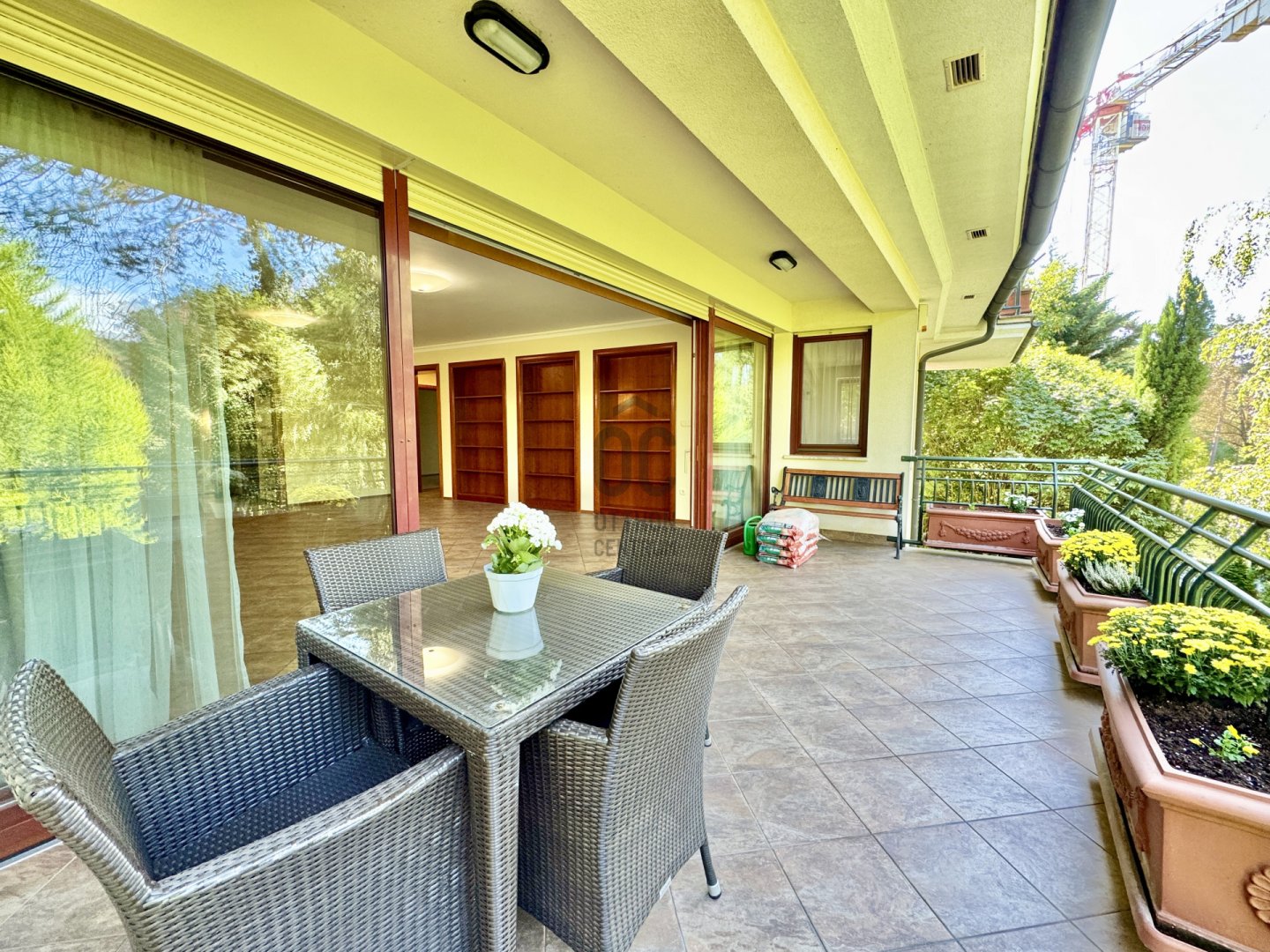 Lakás · 5 hálószoba · 200 m² · 1.270.500 Ft
