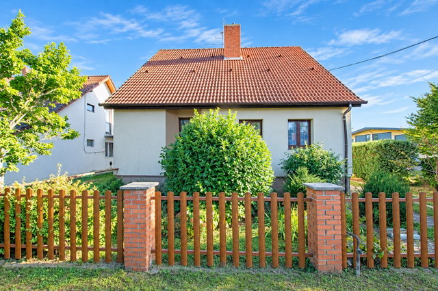 Eladó családi ház, Szombathelyen 88.9 M Ft, 5 szobás