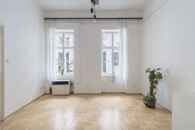 Eladó téglalakás, Budapesten, VI. kerületben, Eötvös utcában