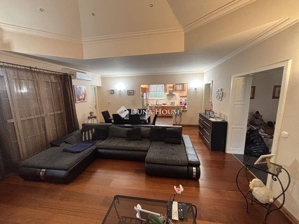 4 bed · 124m² · 99.000.000 ft