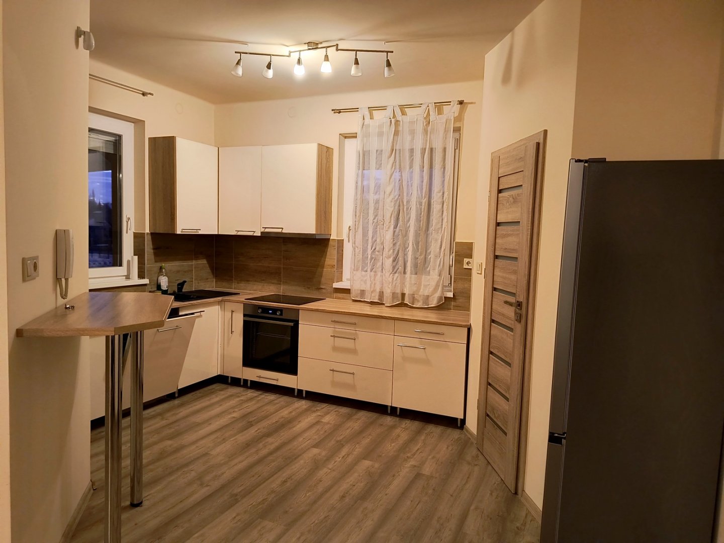 3 hálószoba · 150 m² · 300.000 Ft