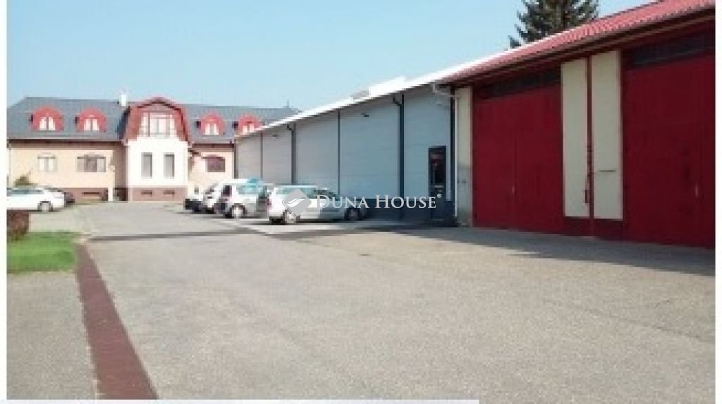 1829 m² · 540.000.000 Ft