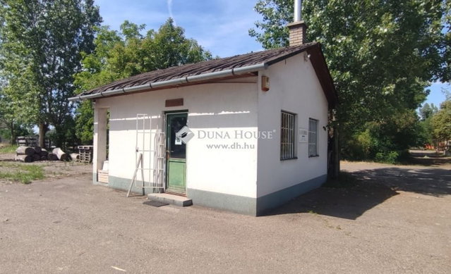 Eladó ipari ingatlan, Nagykőrösön 170 M Ft